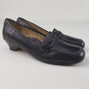 Taryn Rose Italian Leather Pumps Womens 7 37.5 Black Slip On Heels Loafers Shoes